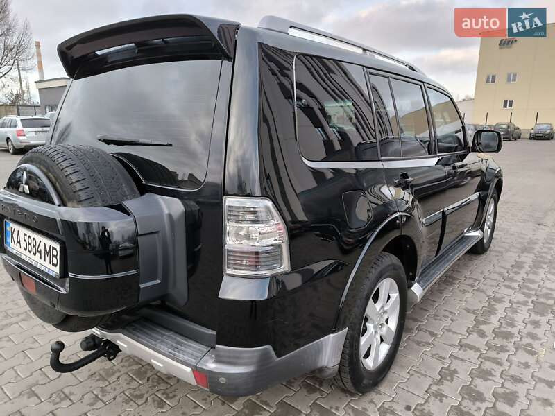 Внедорожник / Кроссовер Mitsubishi Pajero Wagon 2008 в Киеве