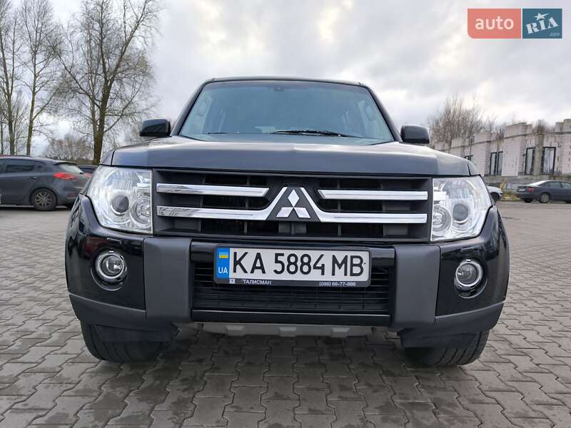 Внедорожник / Кроссовер Mitsubishi Pajero Wagon 2008 в Киеве