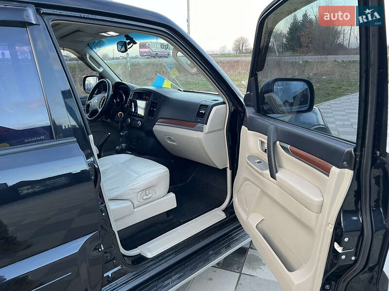 Позашляховик / Кросовер Mitsubishi Pajero Wagon 2008 в Новому Калинові фото 8 Позашляховик / Кросовер Mitsubishi Pajero Wagon 2008 в Новому Калинові