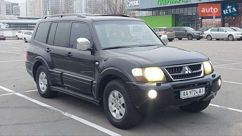 Позашляховик / Кросовер Mitsubishi Pajero Wagon 2006 в Києві