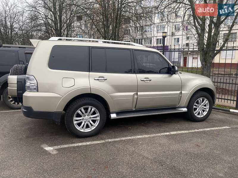 Внедорожник / Кроссовер Mitsubishi Pajero Wagon 2008 в Чернигове