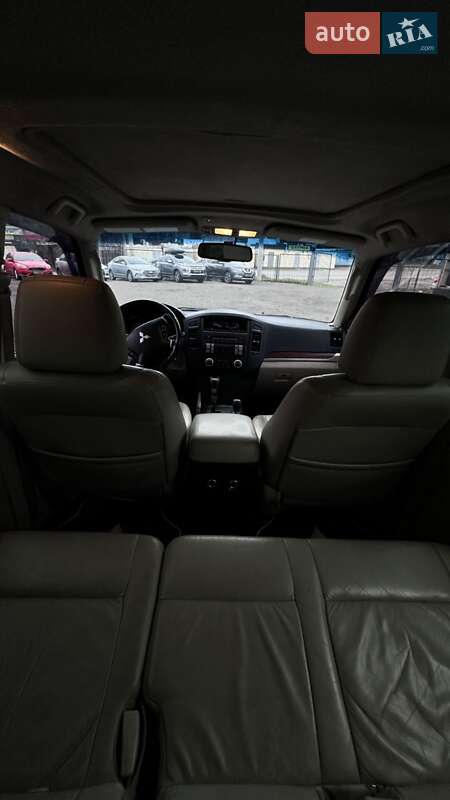 Позашляховик / Кросовер Mitsubishi Pajero Wagon 2008 в Харкові фото 11 Позашляховик / Кросовер Mitsubishi Pajero Wagon 2008 в Харкові