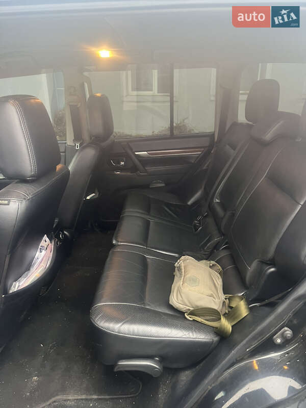 Внедорожник / Кроссовер Mitsubishi Pajero Wagon 2008 в Киеве фото 11 Внедорожник / Кроссовер Mitsubishi Pajero Wagon 2008 в Киеве