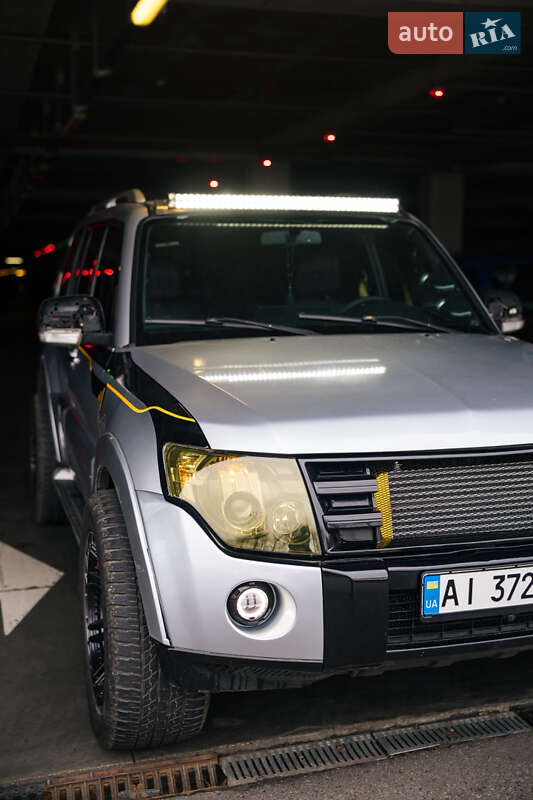 Позашляховик / Кросовер Mitsubishi Pajero Wagon 2007 в Києві