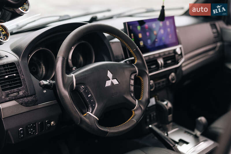 Позашляховик / Кросовер Mitsubishi Pajero Wagon 2007 в Києві