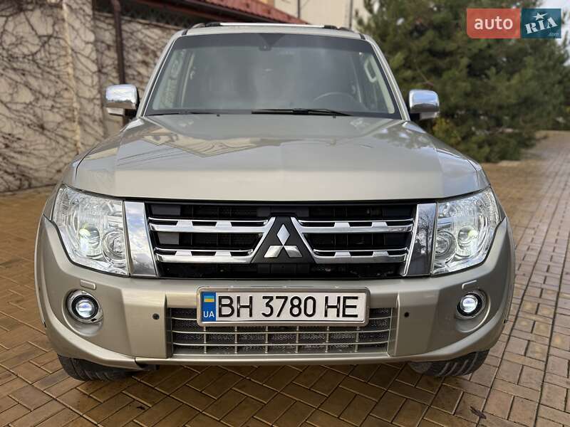 Внедорожник / Кроссовер Mitsubishi Pajero Wagon 2013 в Одессе фото 3 Внедорожник / Кроссовер Mitsubishi Pajero Wagon 2013 в Одессе