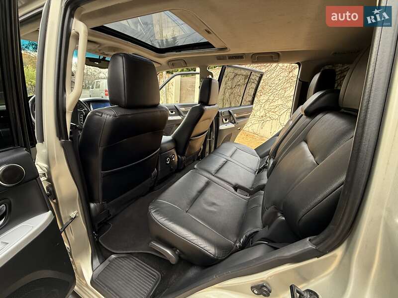 Внедорожник / Кроссовер Mitsubishi Pajero Wagon 2013 в Одессе фото 31 Внедорожник / Кроссовер Mitsubishi Pajero Wagon 2013 в Одессе