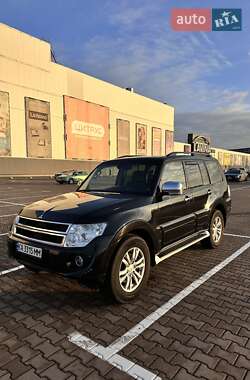 Внедорожник / Кроссовер Mitsubishi Pajero Wagon 2014 в Киеве