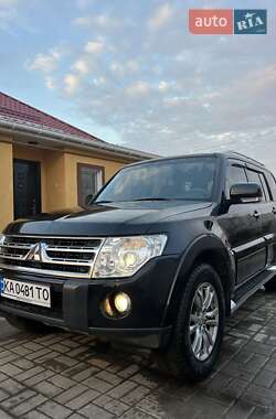 Позашляховик / Кросовер Mitsubishi Pajero Wagon 2009 в Гельмязові
