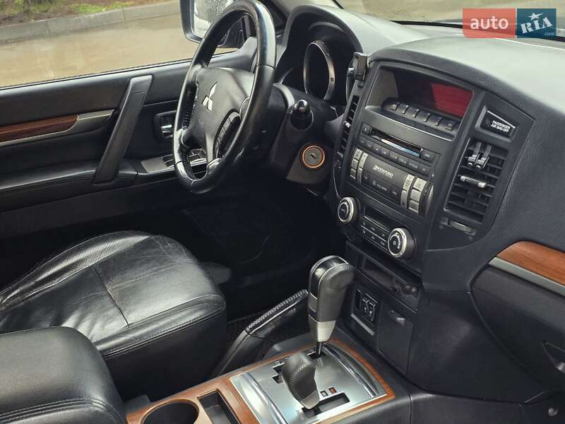 Внедорожник / Кроссовер Mitsubishi Pajero Wagon 2007 в Тернополе