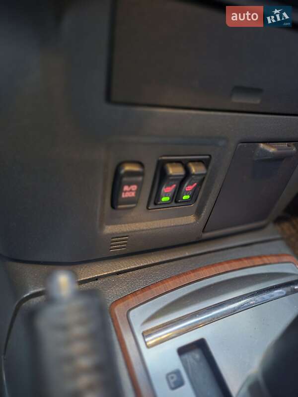 Внедорожник / Кроссовер Mitsubishi Pajero Wagon 2007 в Харькове фото 9 Внедорожник / Кроссовер Mitsubishi Pajero Wagon 2007 в Харькове