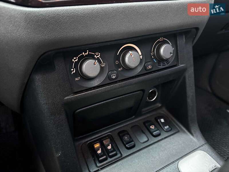 Внедорожник / Кроссовер Mitsubishi Pajero Wagon 2006 в Киеве фото 24 Внедорожник / Кроссовер Mitsubishi Pajero Wagon 2006 в Киеве