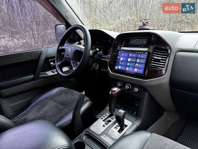 Внедорожник / Кроссовер Mitsubishi Pajero Wagon 2006 в Киеве фото 39 Внедорожник / Кроссовер Mitsubishi Pajero Wagon 2006 в Киеве