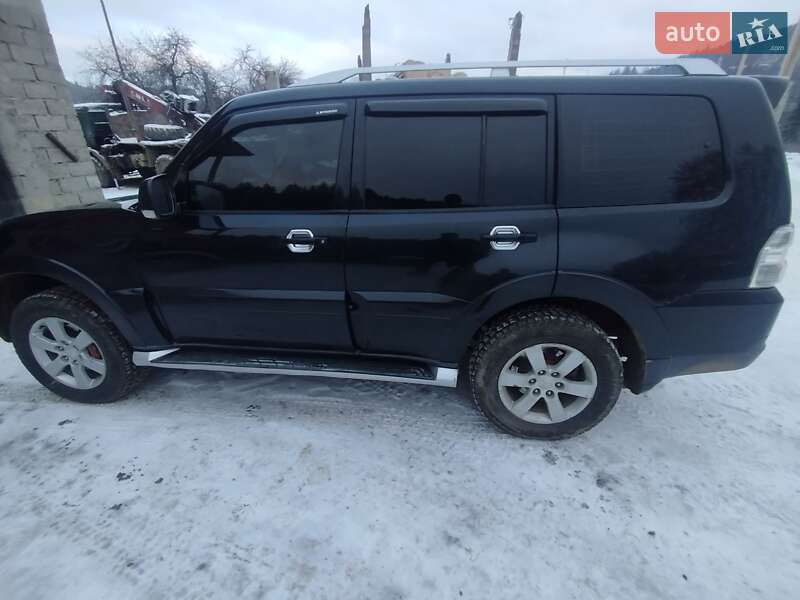 Внедорожник / Кроссовер Mitsubishi Pajero Wagon 2008 в Путиле