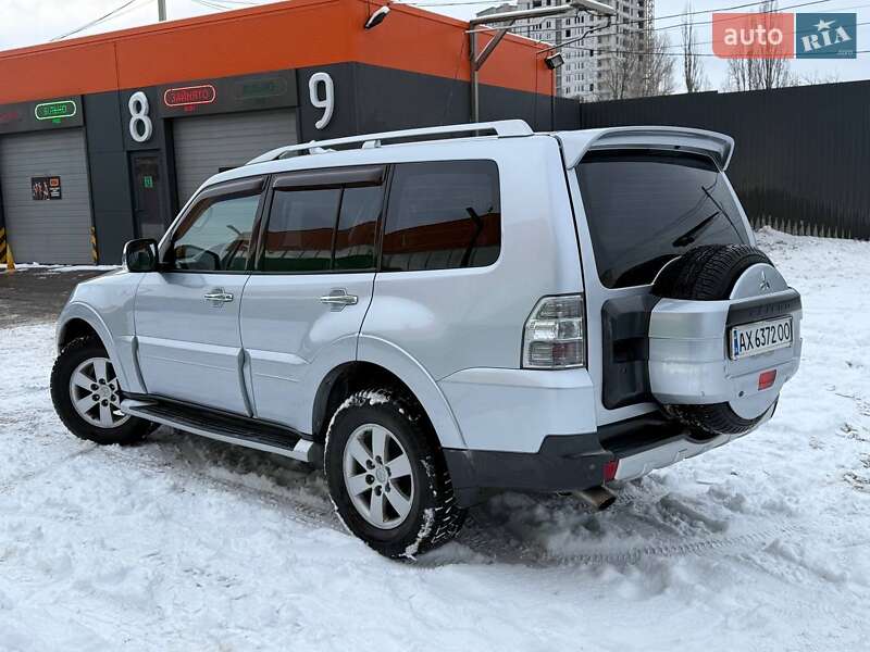 Внедорожник / Кроссовер Mitsubishi Pajero Wagon 2007 в Харькове
