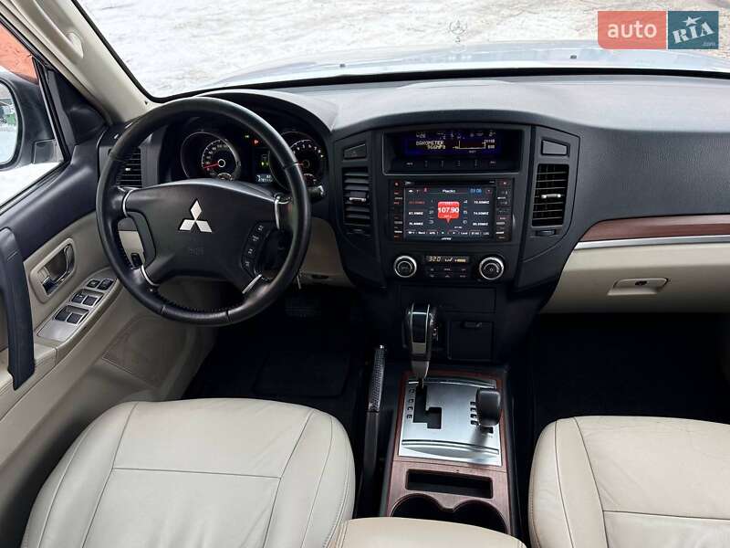 Внедорожник / Кроссовер Mitsubishi Pajero Wagon 2007 в Харькове