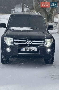 Позашляховик / Кросовер Mitsubishi Pajero Wagon 2011 в Львові