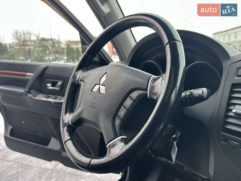 Позашляховик / Кросовер Mitsubishi Pajero Wagon 2008 в Вінниці