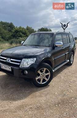 Внедорожник / Кроссовер Mitsubishi Pajero Wagon 2011 в Львове