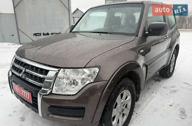 Внедорожник / Кроссовер Mitsubishi Pajero Wagon 2016 в Черновцах