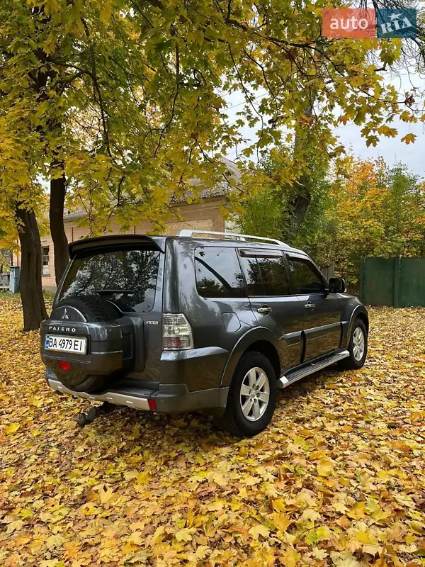 Mitsubishi Pajero Wagon 2007 VIN JMYLYV97W7J719670 фото оголошення 3 з 43