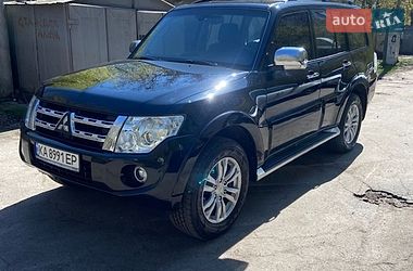 Позашляховик / Кросовер Mitsubishi Pajero Wagon 2011 в Києві