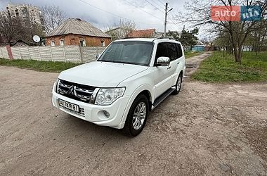 Внедорожник / Кроссовер Mitsubishi Pajero Wagon 2012 в Харькове