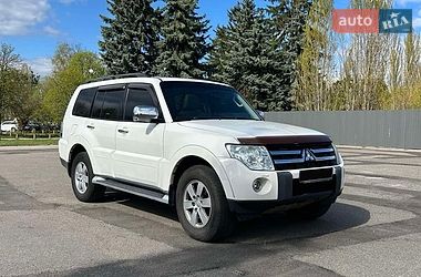 Внедорожник / Кроссовер Mitsubishi Pajero Wagon 2008 в Киеве
