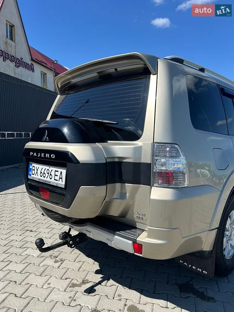 2017 Mitsubishi Pajero - мініатюра 9