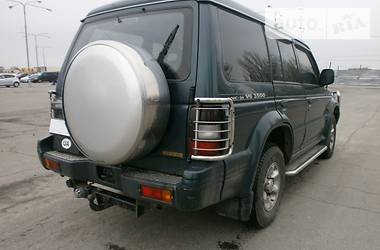 Внедорожник / Кроссовер Mitsubishi Pajero 1996 в 