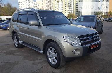 Внедорожник / Кроссовер Mitsubishi Pajero 2007 в Одессе