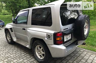 Позашляховик / Кросовер Mitsubishi Pajero 1998 в 