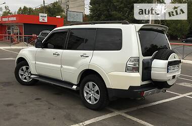 Позашляховик / Кросовер Mitsubishi Pajero 2007 в 