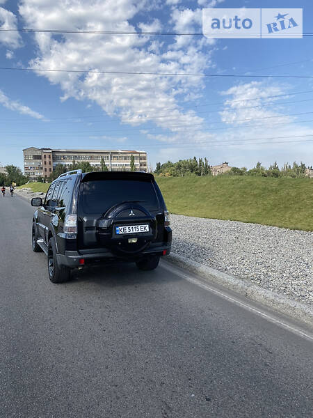 Позашляховик / Кросовер Mitsubishi Pajero 2008 в Дніпрі