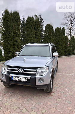 Универсал Mitsubishi Pajero 2008 в Тернополе