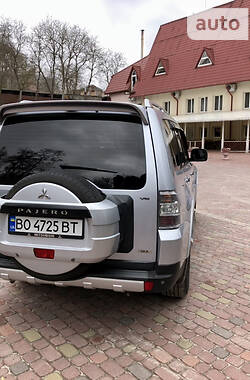 Универсал Mitsubishi Pajero 2008 в Тернополе