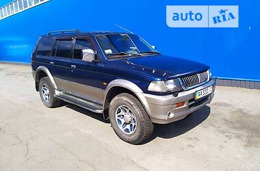 Позашляховик / Кросовер Mitsubishi Pajero 1999 в Києві