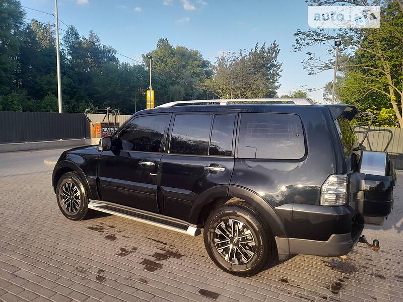Внедорожник / Кроссовер Mitsubishi Pajero 2008 в Тернополе