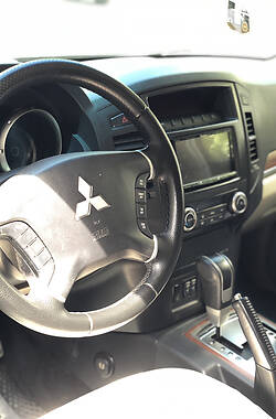 Позашляховик / Кросовер Mitsubishi Pajero 2007 в Чернівцях