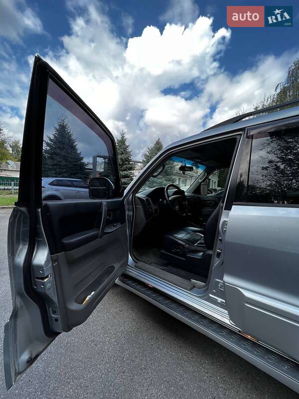 Универсал Mitsubishi Pajero 2005 в Днепре