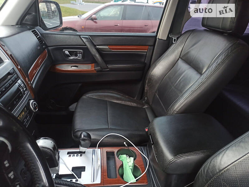 Внедорожник / Кроссовер Mitsubishi Pajero 2007 в Львове