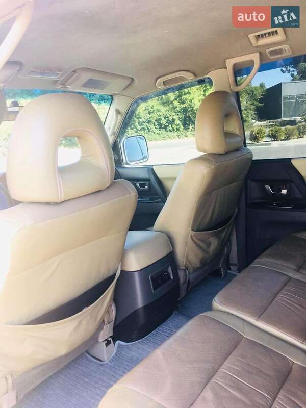 Внедорожник / Кроссовер Mitsubishi Pajero 2005 в Иршаве