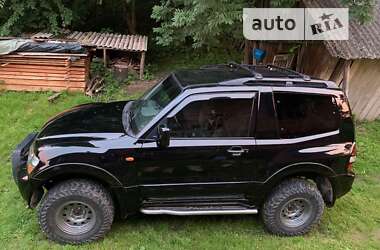Внедорожник / Кроссовер Mitsubishi Pajero 2000 в 