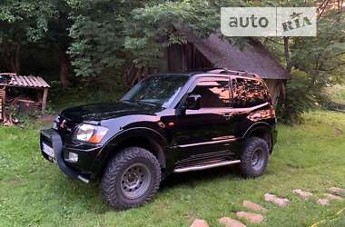 Внедорожник / Кроссовер Mitsubishi Pajero 2000 в 
