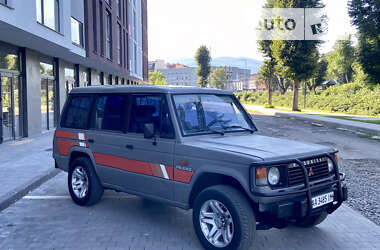 Внедорожник / Кроссовер Mitsubishi Pajero 1990 в 