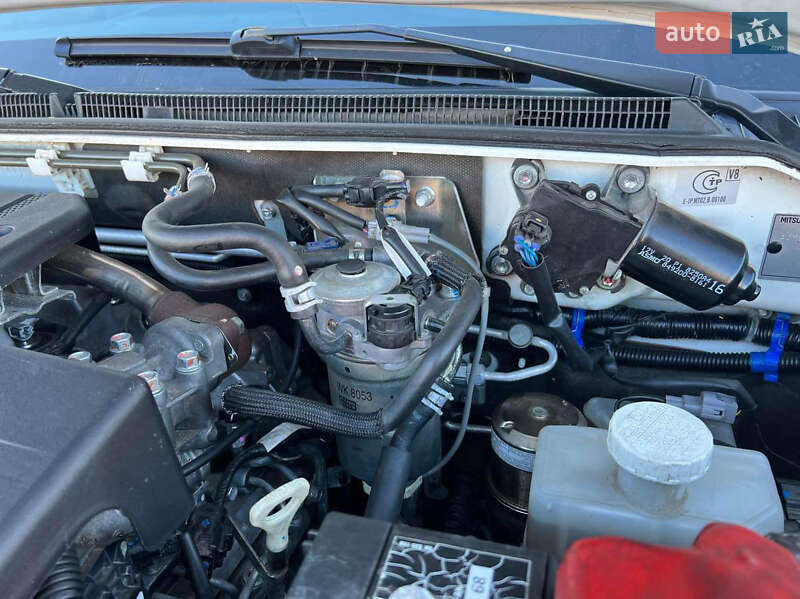 Внедорожник / Кроссовер Mitsubishi Pajero 2013 в Ровно фото 25 Внедорожник / Кроссовер Mitsubishi Pajero 2013 в Ровно