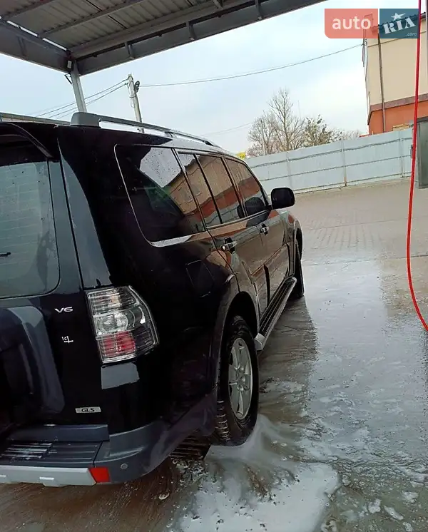 Mitsubishi Pajero 2008 VIN JMBLYV97W8J003011 фото оголошення 23 з 60