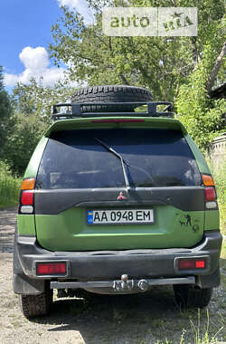 Внедорожник / Кроссовер Mitsubishi Pajero 2000 в Киеве