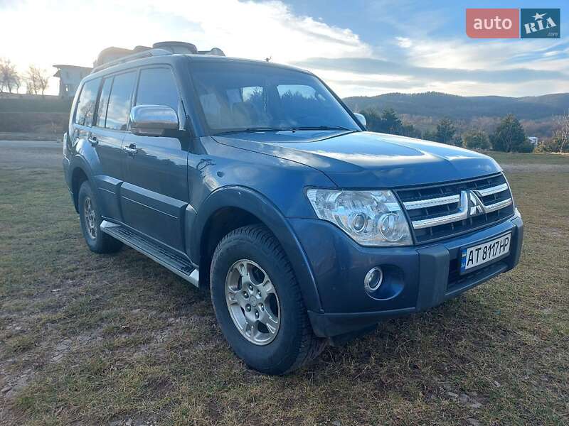 Внедорожник / Кроссовер Mitsubishi Pajero 2007 в Рожнятове