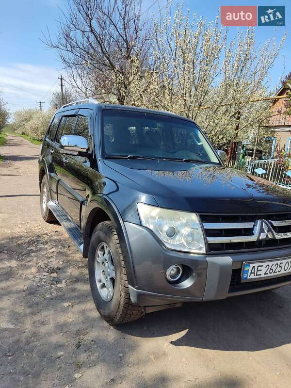 Позашляховик / Кросовер Mitsubishi Pajero 2007 в Апостоловому